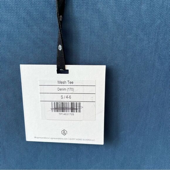 Agnes & Dora Blue Mesh Oversize Stretch T-Shirt Top small NWT - Picture 11 of 13